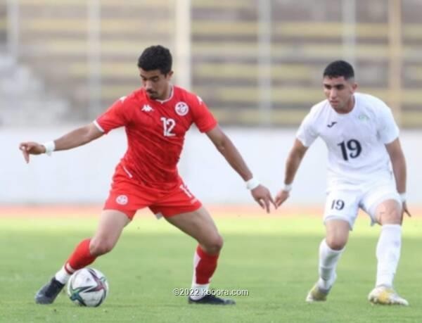 بالصور.. الأولمبي التونسي يهزم نظيره الفلسطيني وديا