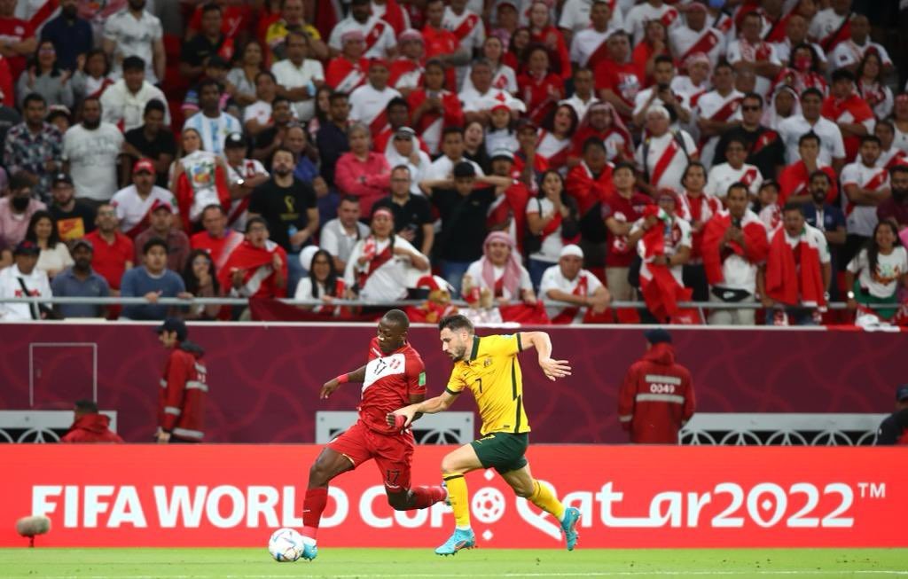 بالصور : منتخب أستراليا يتأهل إلى كأس العالم بفوز مثير على حساب بيرو