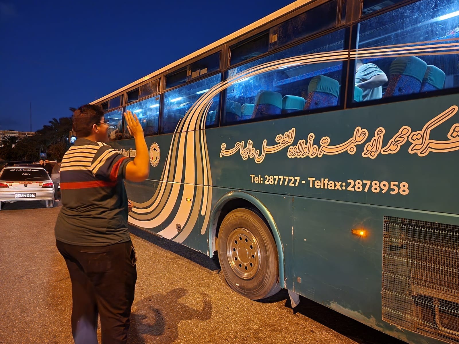 مغادرة الفوج الأول من حجاج قطاع غزة إلى الديار الحجازية عبر معبر رفح البري