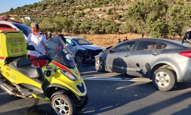 7 إصابات بحادث سير بين مركبتين إسرائيلية وفلسطينية في نابلس