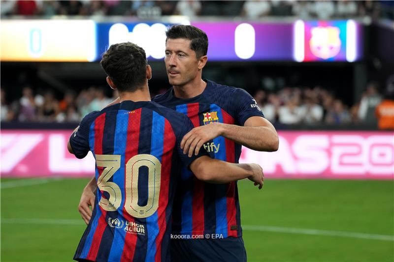 بالصور.. صاروخ رافينيا يحسم الكلاسيكو الودي لبرشلونة