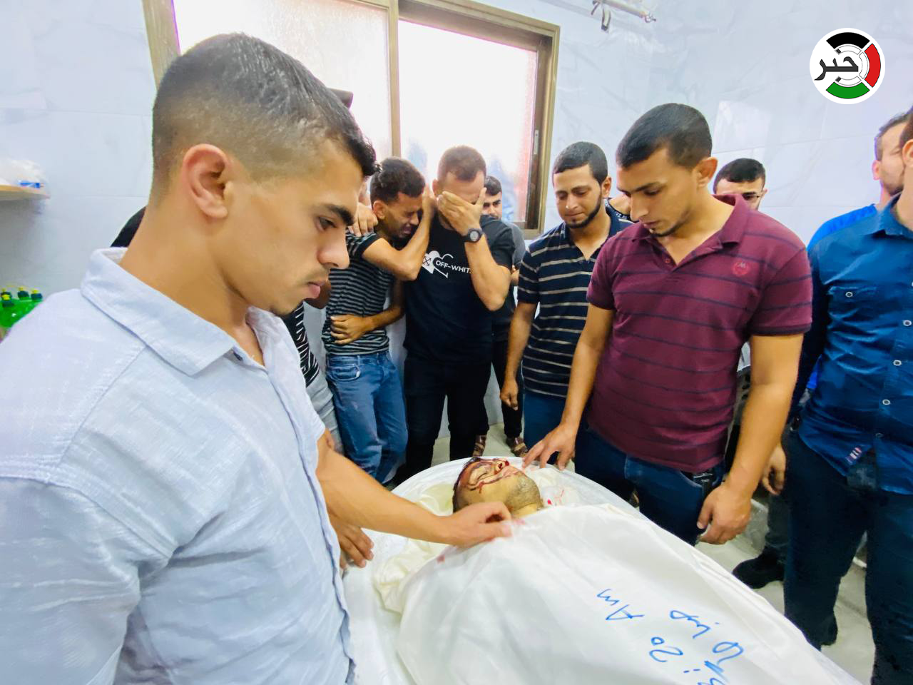 استشهاد مواطن وإصابة آخر جراء قصف جنوب قطاع غزة