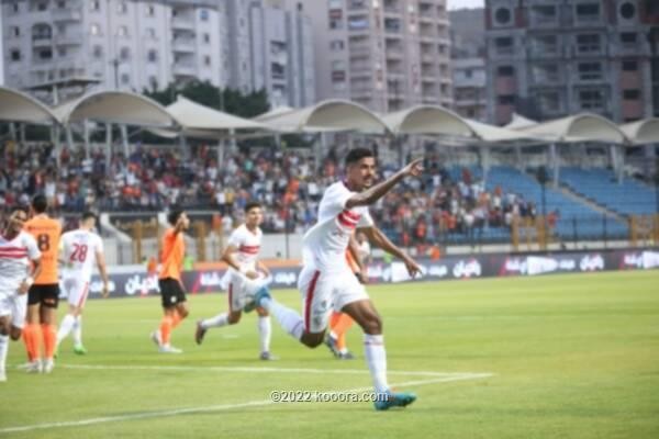بالصور.. الزمالك يعبر عقبة فاركو ويلامس درع الدوري المصري