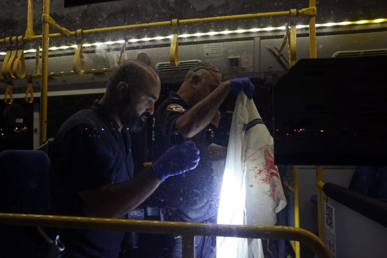 بالفيديو: إصابات في عملية إطلاق نار باتجاه حافلة في مدينة القدس