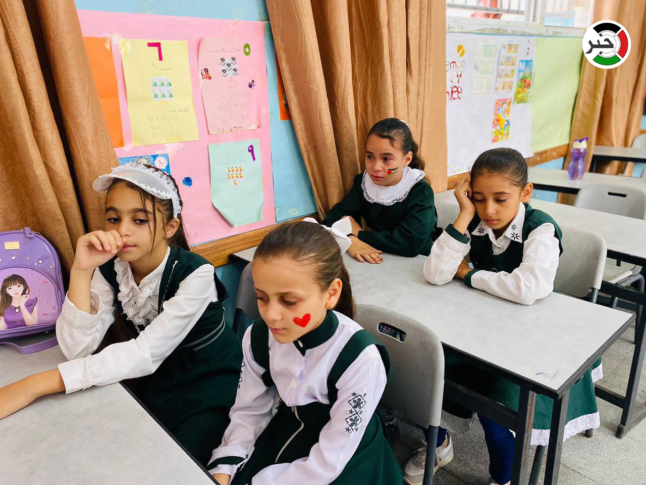 مليون و385 ألف طالب وطالبة يلتحقون اليوم بمقاعد الدراسة في الضفة وقطاع غزة