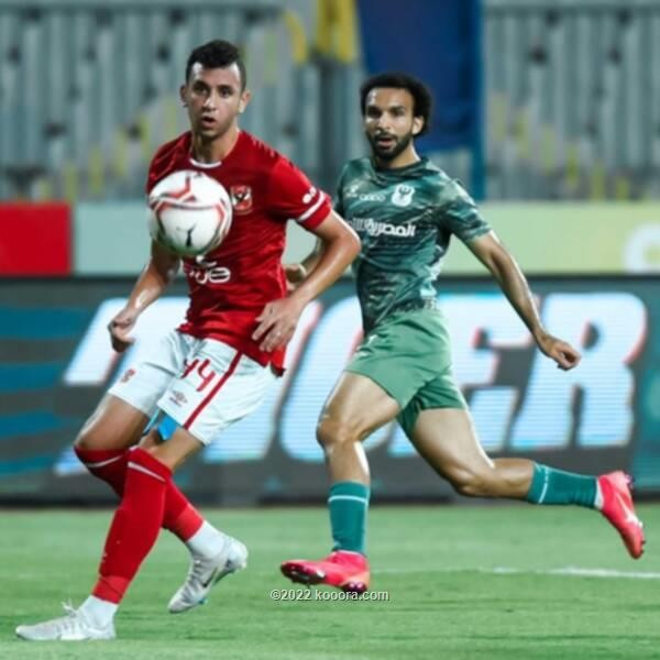 بالصور: الأهلي يثأر من المصري البورسعيدي بفوز مثير