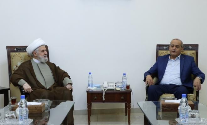 بالصور: تفاصيل لقاء نائب الأمين العام لحزب الله مع وفد قيادي من الجبهة الشعبية