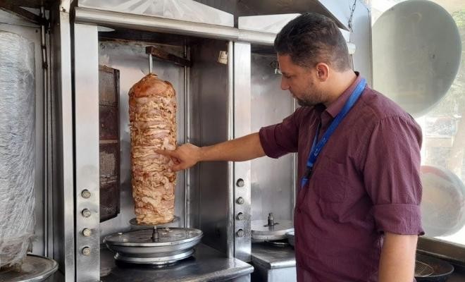 اقتصاد غزة يُحرر 4 محاضر ضبط لمطاعم غير ملتزمة بالشروط الصحية