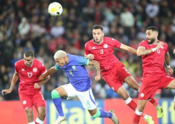 بالصور.. منتخب البرازيل يقسو على تونس بخماسية