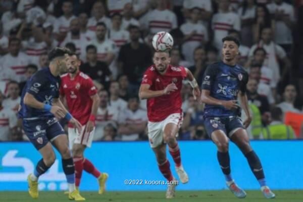 بالصور.. الأهلي يخطف السوبر المصري من الزمالك بثنائية