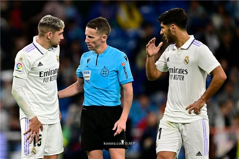 بالصور.. ريال مدريد يضرب إشبيلية ويبتعد بصدارة الليجا