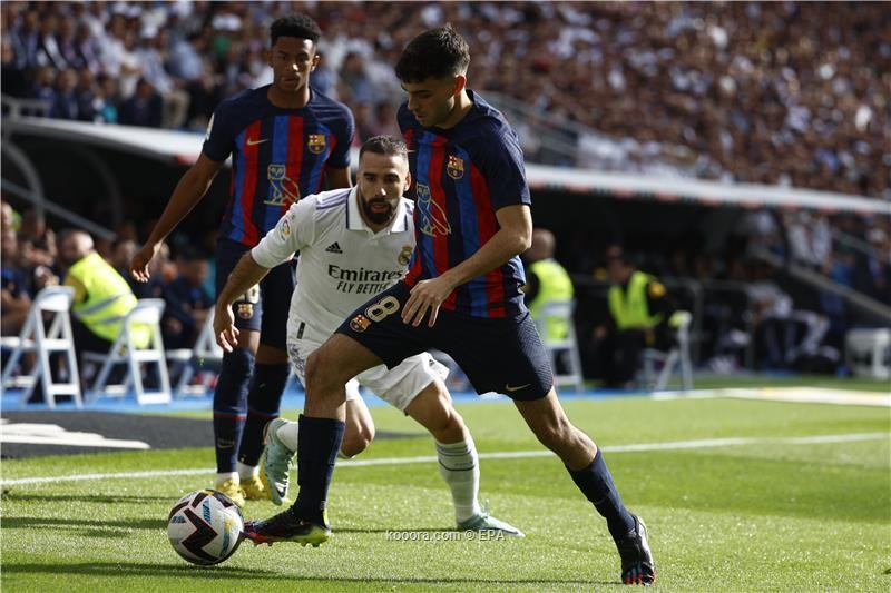 بالصور: ريال مدريد ينتزع الصدارة بثلاث ضربات لبرشلونة