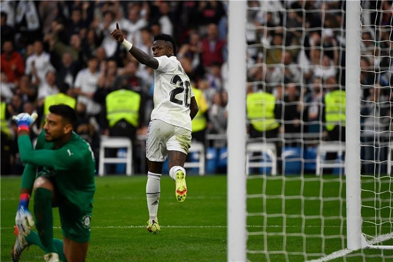 بالصور: جيرونا يوقف قطار ريال مدريد بتعادل ثمين