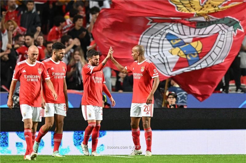 بالصور : بنفيكا يضرب يوفنتوس برباعية ويتأهل لثمن نهائي دوري الأبطال