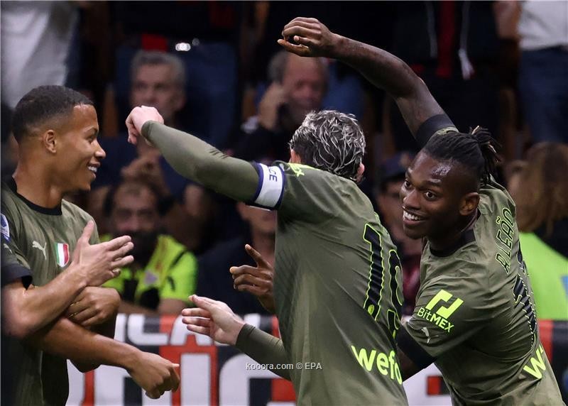 بالصور.. ميلان يضرب مونزا برباعية في الدوري الإيطالي