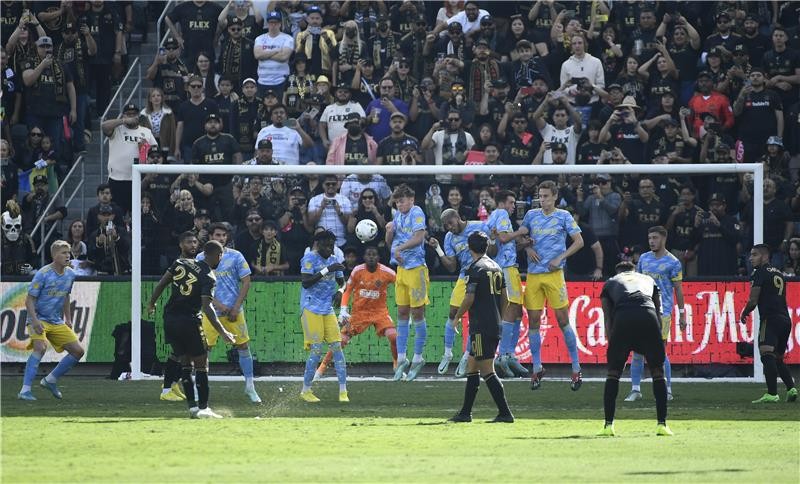بالصور : جاريث بيل يصنع التاريخ في الدوري الأمريكي