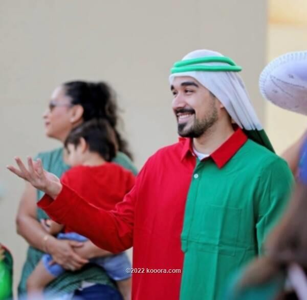 بالصور.. الشماغ العربي بألوان منتخبات المونديال في قطر