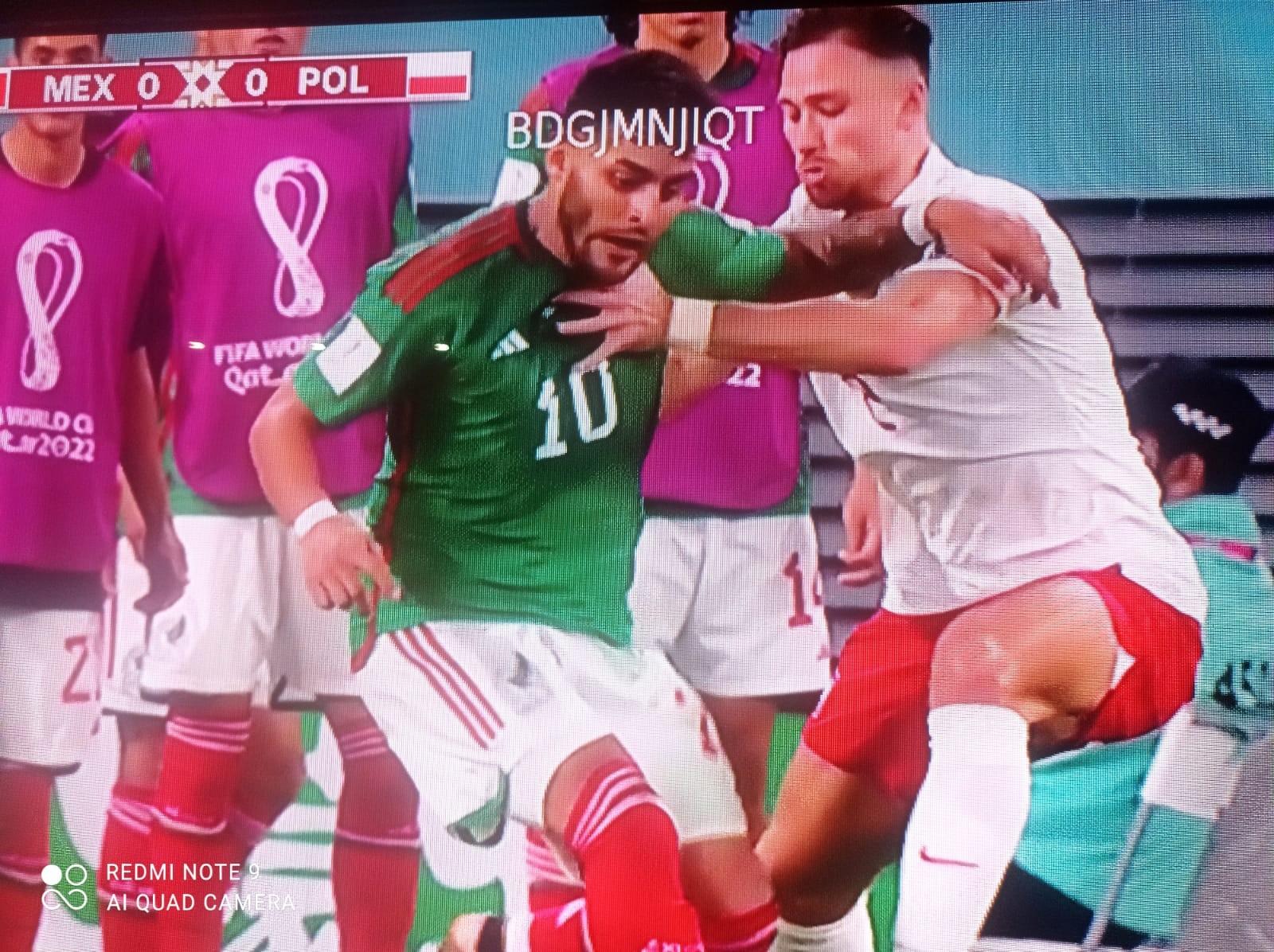 بالصور: ليفادونسكي يحرم بولندا من الفوز على المكسيك