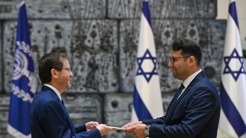 هرتسوغ يتسلم أوراق اعتماد سفراء جدد لدى "إسرائيل"