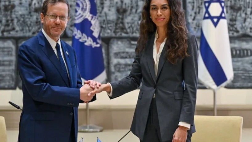 هرتسوغ يتسلم أوراق اعتماد سفراء جدد لدى "إسرائيل"