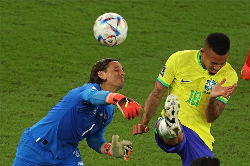 بالصور : قذيفة كاسيميرو ترسل البرازيل إلى ثمن نهائي كأس العالم