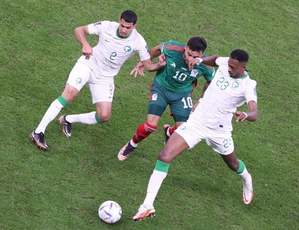 بالصور: المكسيك تنهي مشوارها و مشوار السعودية في كأس العالم