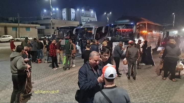 مغادرة الدفعة الأولى من معتمري قطاع غزة عبر معبر رفح لأداء مناسك العمرة