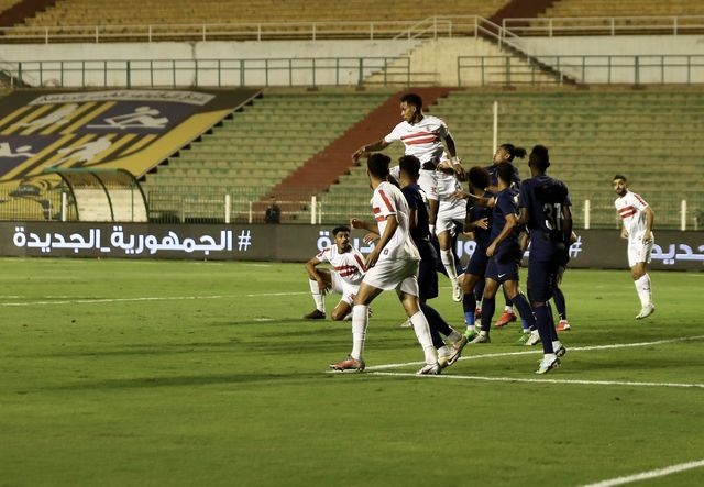 بالصور: إنبي يخطف نقطة ثمينة من أنياب الزمالك