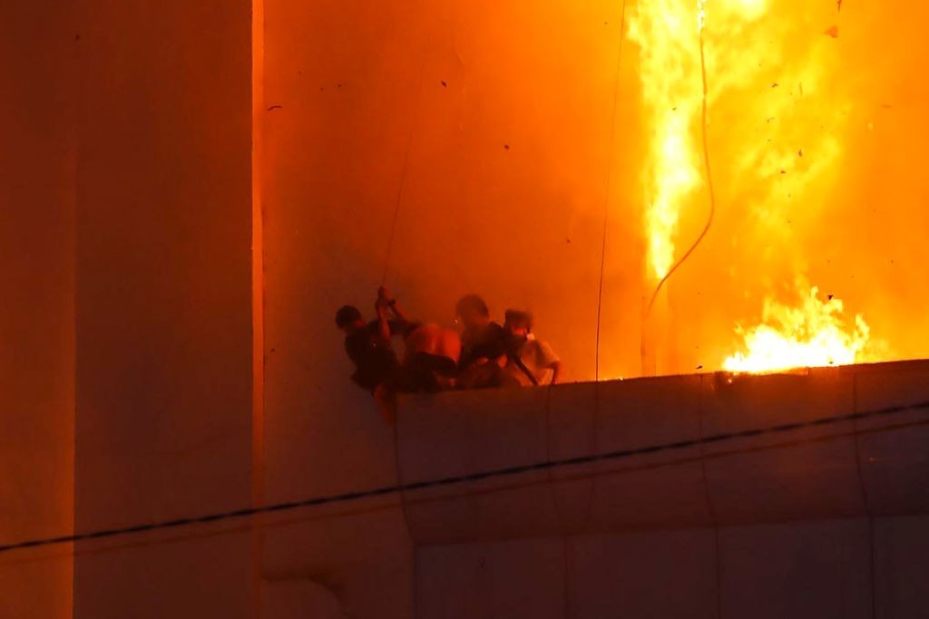 مصرع 10 أشخاص إثر حريق فندق وكازينو في كمبوديا
