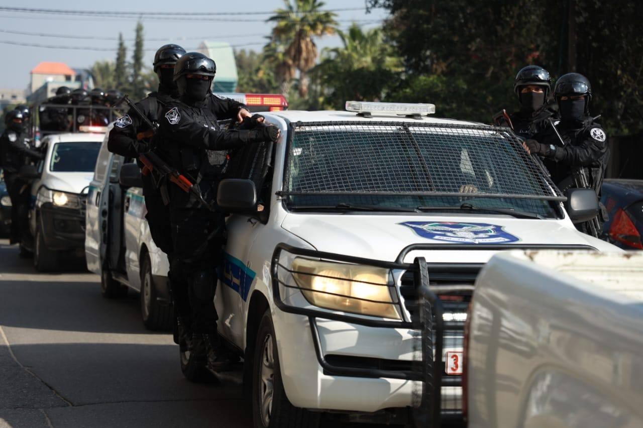 بالصور: جهود الشرطة بغزة في تأمين مهرجان انطلاقة "فتح" الـ58