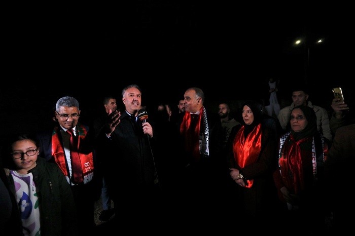 شاهد: إضاءة برج "تلفزيون فلسطين" بالعلم المغربي احتفالاً بتأهل"أسود الأطلس"