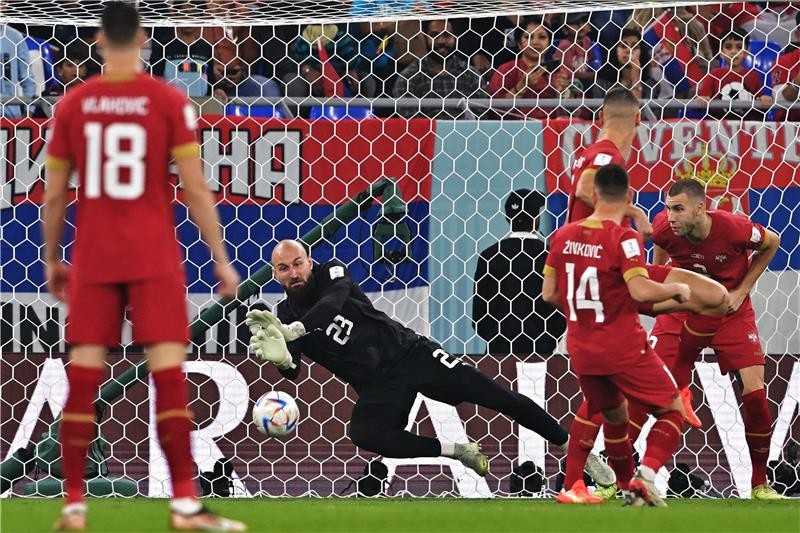 بالصور: سويسرا تهزم صربيا في مباراة مجنونة وتتأهل لثمن النهائي