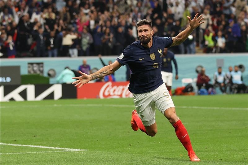 بالفيديو و بالصور : فرنسا تطيح بإنجلترا وتواصل مشوارها نحو الحفاظ على اللقب