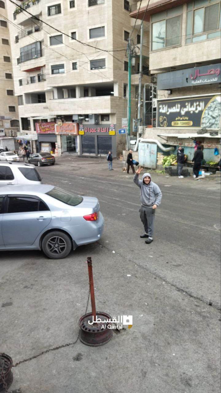 أهالي مخيم شعفاط يدعون إلى العصيان المدني احتجاجًا على القيود المفروضة من الاحتلال