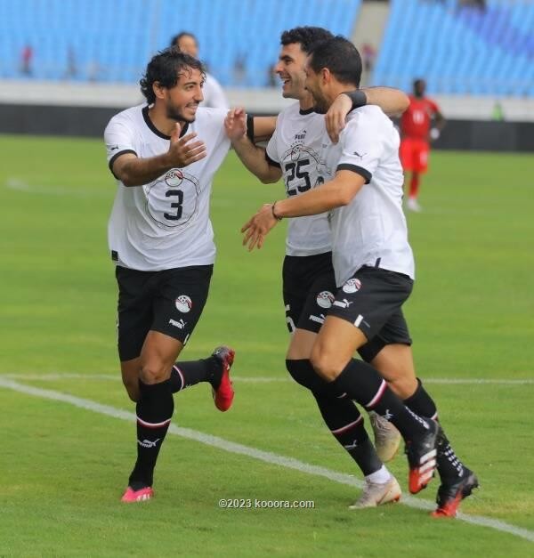 بالصور : منتخب مصر يسحق مالاوي ويقتنص الصدارة