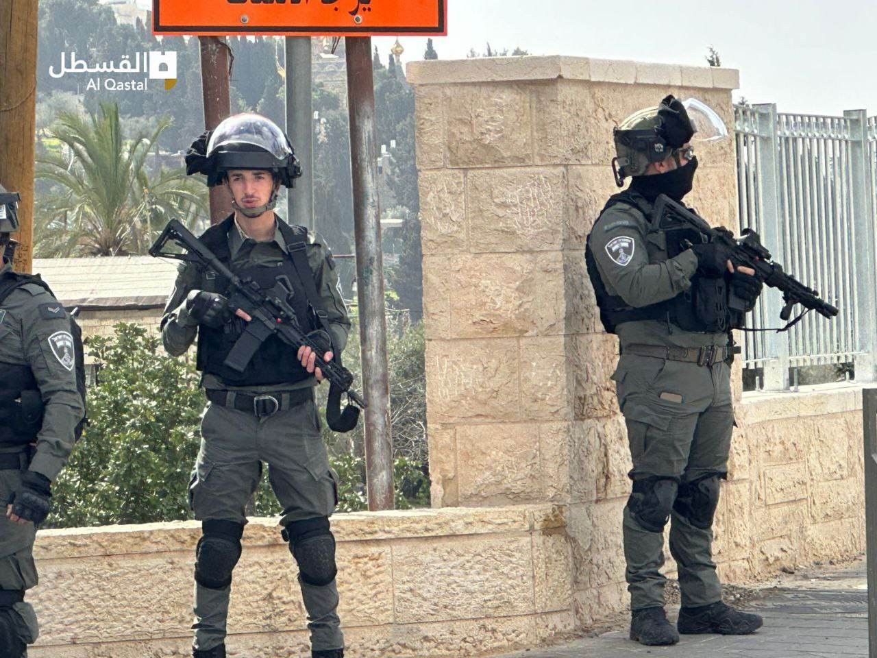 الاحتلال يهدم منازل في القدس المحتلة ويستولي على "كرفانات" في أريحا