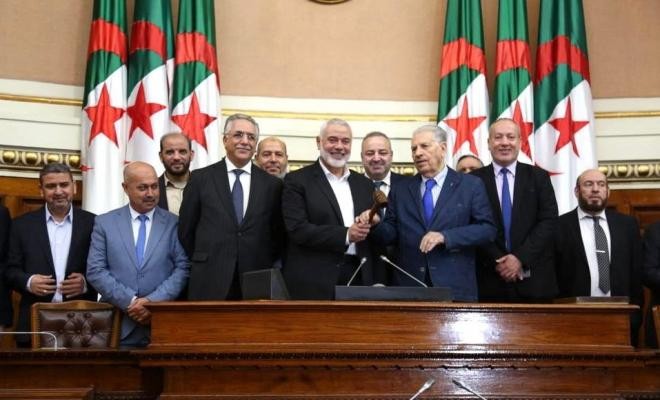 هنية يصل الجزائر ويلتقي برئيس مجلس الأمة