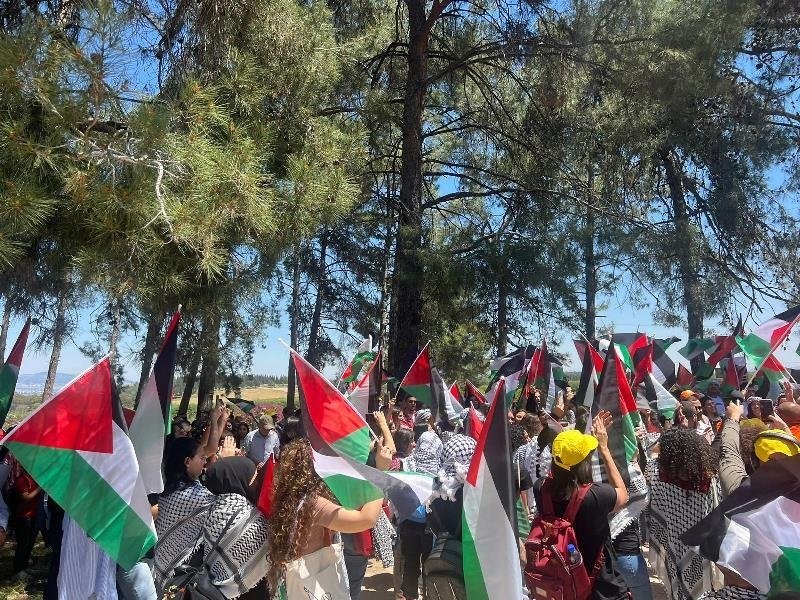 الآلاف يحيون ذكرى النكبة في قرية اللجون الفلسطينية المهجرة