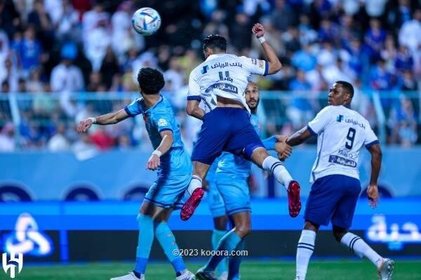 بالصور: الباطن يباغت الهلال ويعمق معاناته