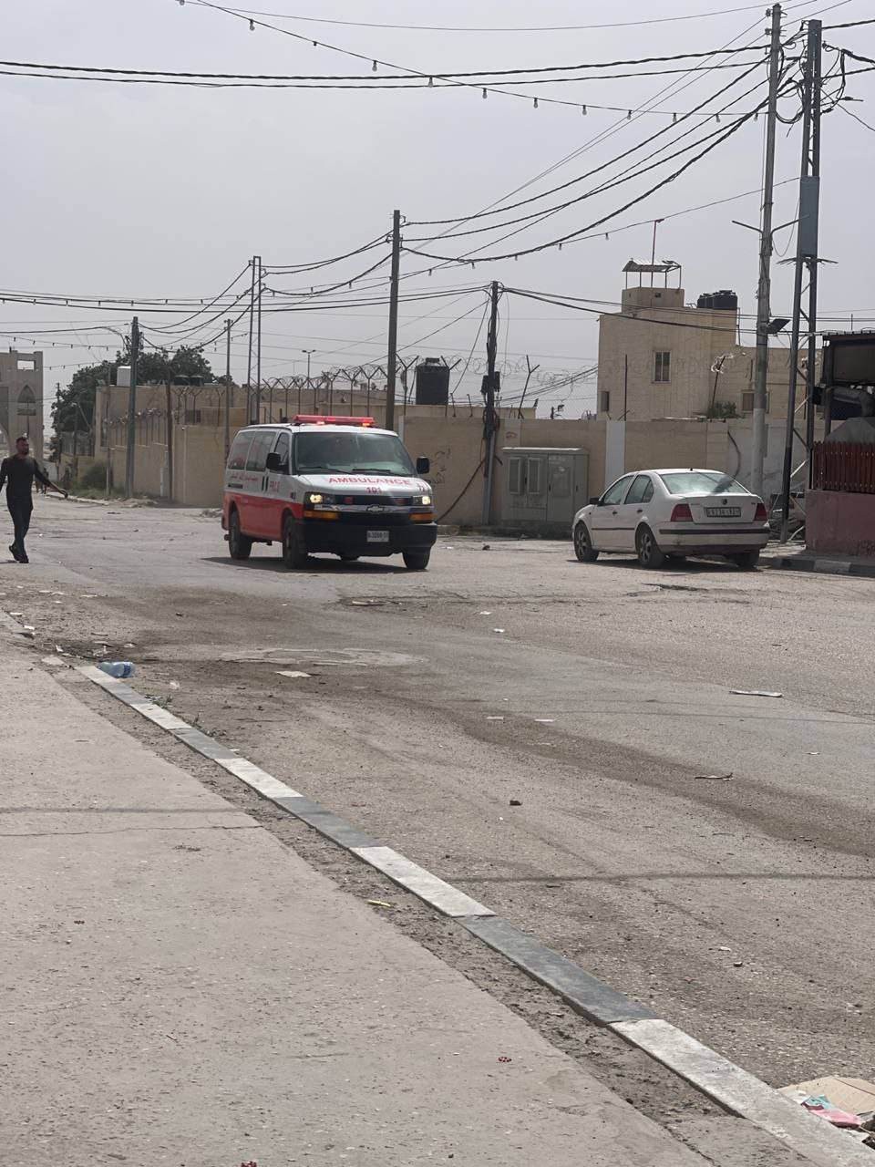 شهيد وإصابات برصاص الاحتلال خلال اقتحام مخيم عقبة جبر