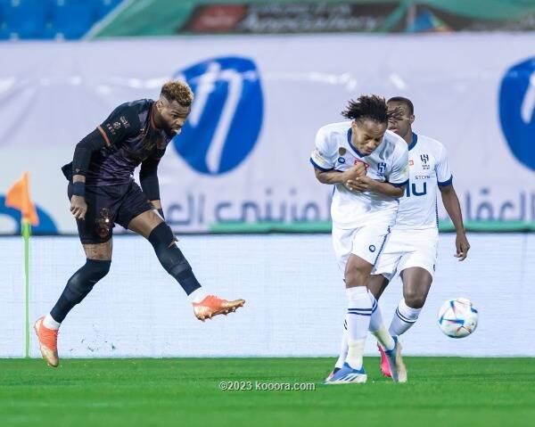 بالصور.. الشباب يحسم الديربي بثلاثية قاسية على الهلال