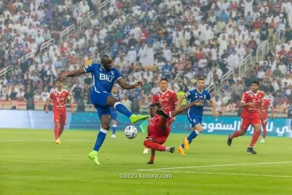 بالصور.. الهلال ينهي ماراثون كأس الملك بفوز درامي على الوحدة