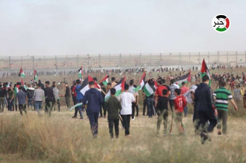 بالفيديو والصور: إصابات برصاص الاحتلال خلال مسيرة سلمية شرق غزة