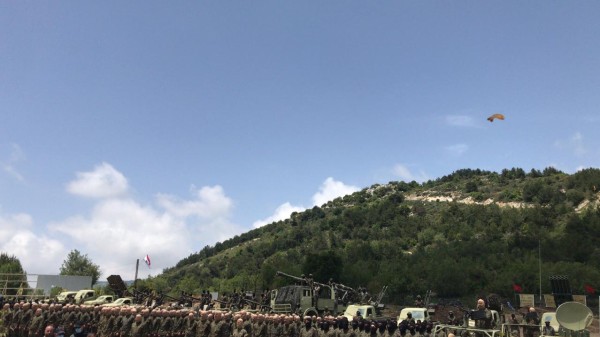 "حزب الله" يُجري مناورة عسكرية بالذخيرة الحية