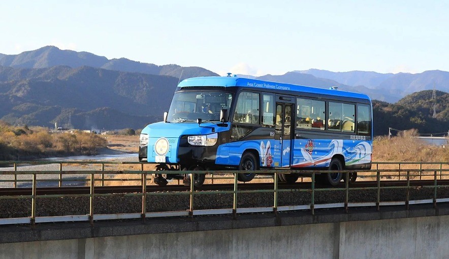 128596-حافلات-DMV-فى-اليابان.jpeg
