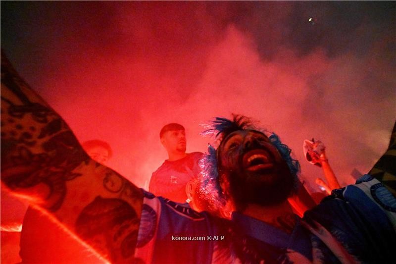 بالصور: جماهير نابولي تغزو الشوارع باحتفالات جنونية