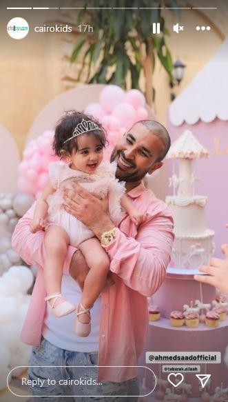 شاهد: أحمد سعد يحتفل بعيد ميلاد ابنته علياء الأول.. كيف شاركته الغناء؟