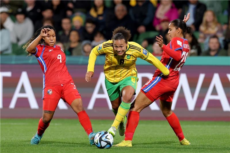 بالصور : جامايكا تصعب موقف البرازيل في مونديال السيدات