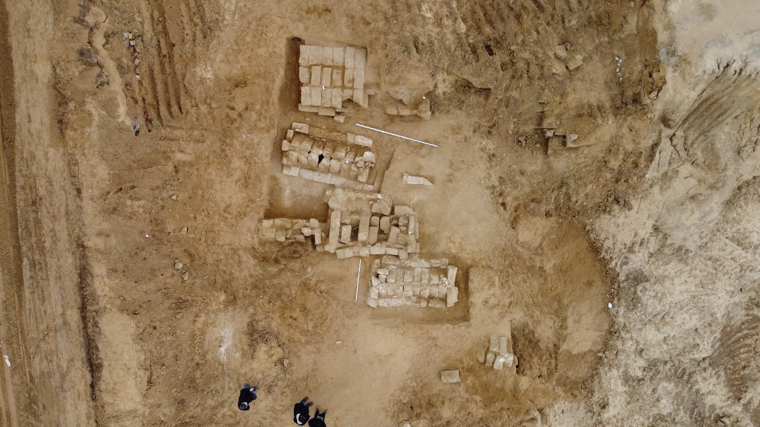 غزة: العثور على 5 قبور جديدة بالمقبرة الرومانية