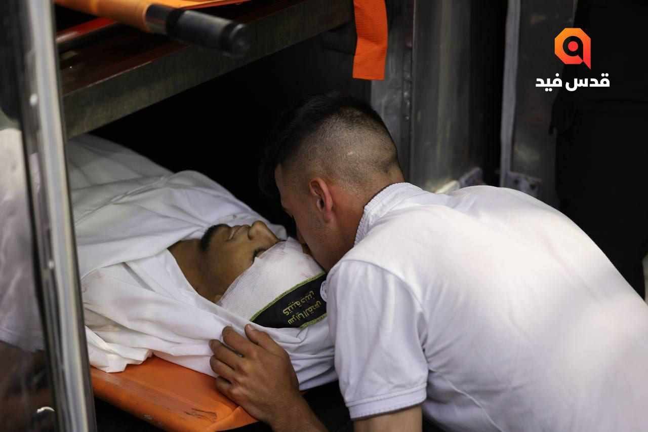 أهالي مخيم جنين يُشيعون جثامين شهداء العدوان الإسرائيلي الأخير